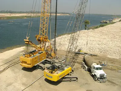 Bauer Egypt constructed a permanent cut-off wall for the New Hammadi Barrage in Egypt