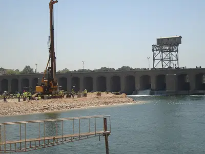 Bauer Egypt installed over 400 plastic and reinforced piles for the new Assiut Barrage